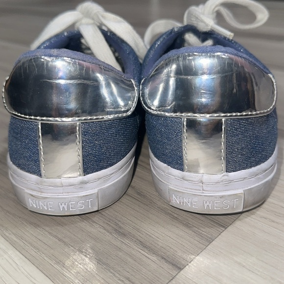 NINE WEST Women’s Blue/Silver Sparkly Shoes Size 9M - Picture 7 of 9